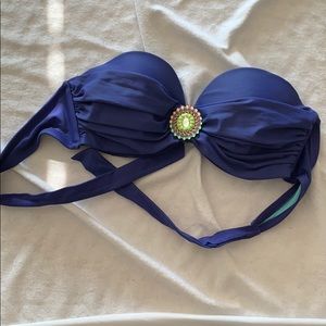 Tie around strapless bikini top